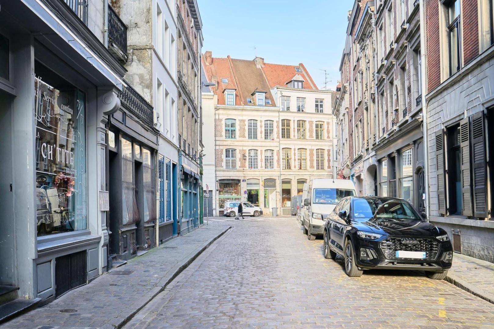 Apartment With Parking In The Heart Of Old Lille Luaran gambar
